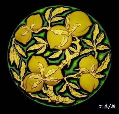 2016吉祥文化金銀紀(jì)念幣(五福拱壽)銀幣仿琺瑯彩和鍍金工藝